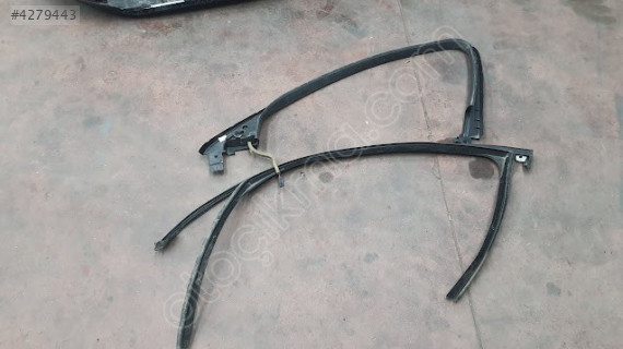 OPEL İNSİGNİA   17 /20 sol ön kapı cam fitli ve cecevesi