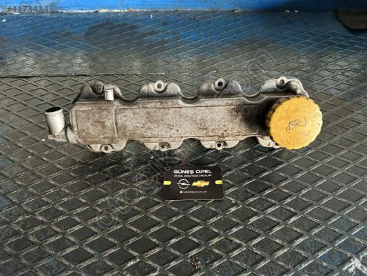 OPEL CORSA B 1.4 8V ALÜMİNYÜM KÜLBÜTÖR KAPAĞI ORJİNAL GM