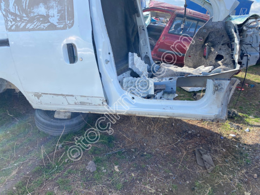 Dacia Lodgy Sağ Marşbiyel Komple Çıkma