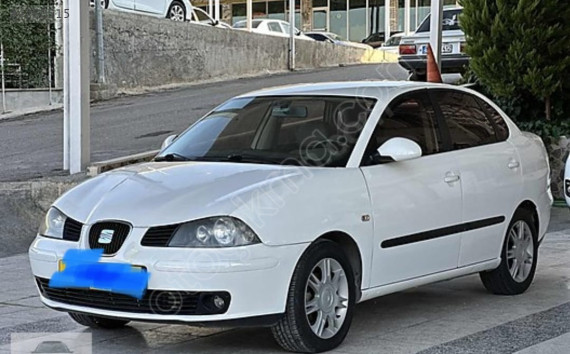 Seat Cordoba ön tampon