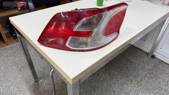 PEUGEOT 301 SAĞ STOP ORJİNAL ÇIKMA