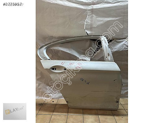 BMW F10 SAG ARKA KAPI ÇIKMA SEDEFLİ BEYAZ