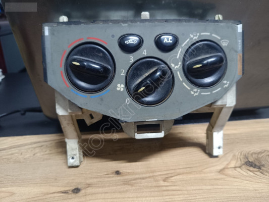 RENAULT TRAFİC VE OPEL VİVARO KLİMA KONTROL PANELİ