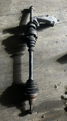 VOLKSWAGEN T4 SAĞ AKS ÇEVİK OTO ÇIKMA