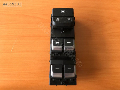 KİA SPORTAGE SOL ÖN CAM-DÜĞMESİ ORJİNAL