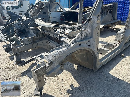 OTO CEMDEN ÇIKMA RENAULT KANGOO 3 SOL ÖN ÇEYREK KESME
