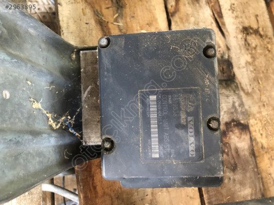 8619538 8619537 961VOLVO S60 s80 v70 ABS BEYNİ ÇIKMA
