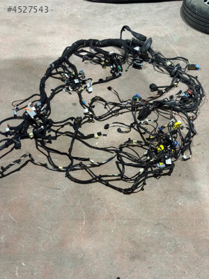 Renault Express Göğüs Tesisatı