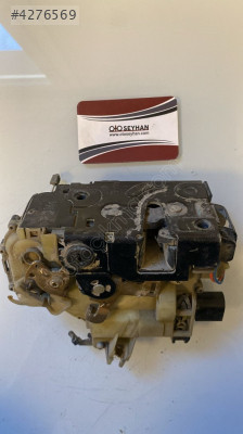 3B4839016M seat leon 2002 arka sağ kapı kilidi