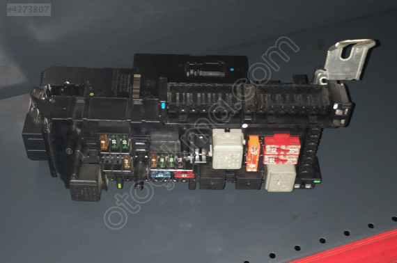 MERCEDES W212 2129060105 SİGORTA KUTUSU OTO FEDAİ