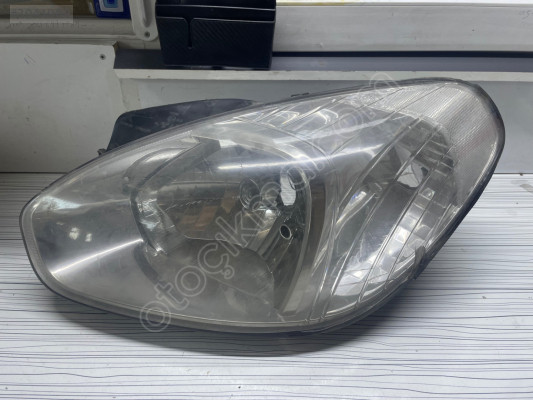 HYUNDAİ ACCENT ERA SOL FAR SÖKME