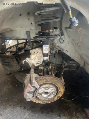Citroen C4 sol ön taşıyıcı