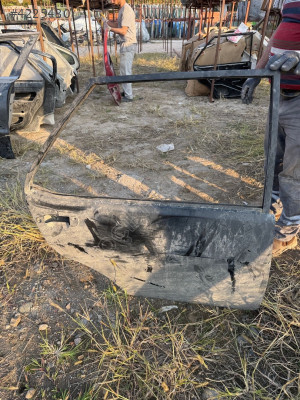 Tofaş doğan şahin kartal sağ arka kapı