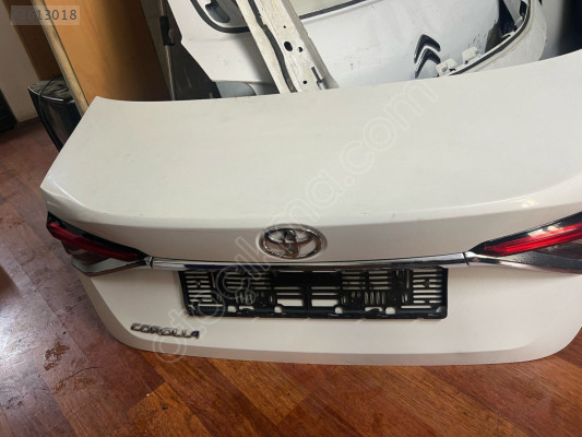 2019 2024 Toyota Corolla Bagaj kapağı