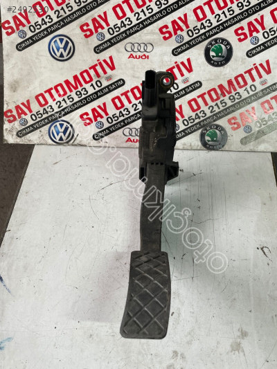 8K1723523A AUDİ Q5 GAZ PEDALI