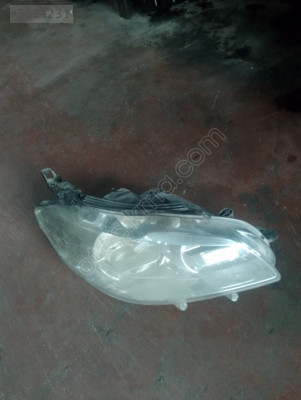 Peugeot 301 cikma sağ ön far