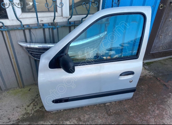 Clio 2 sol ön kapı dolu