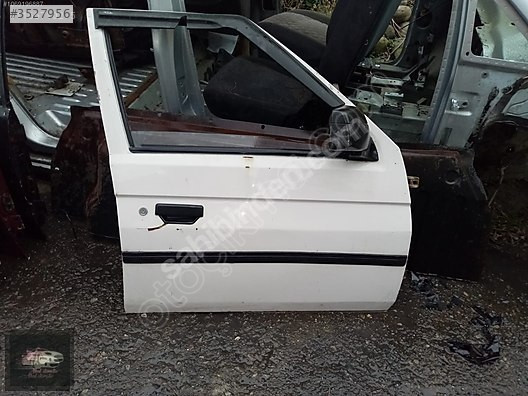 Skoda Favorit 94 model sağ ön kapı orjinal çıkma