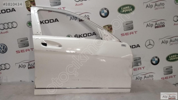 W204 C Class Mercedes Sağ Ön Kapı - Oto Çıkma Parçaları