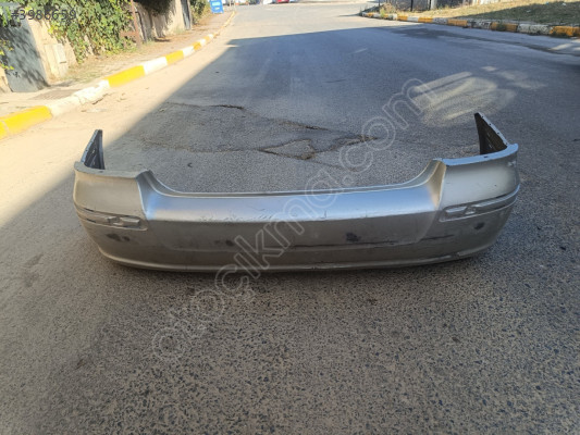 TOYOTA AVENİS ARKA TAMPON  2002/2007