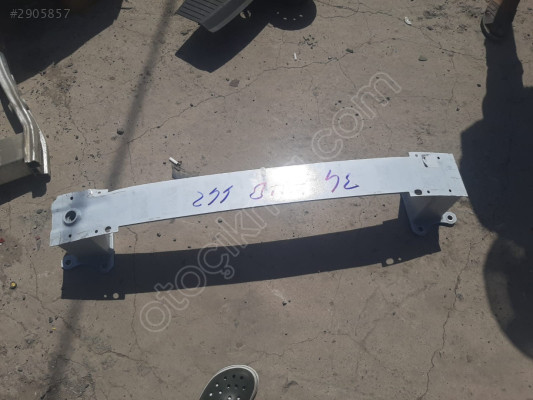FORD FOCUS ÖN TAMPON DEMİRİ ORJİNAL ÇIKMA