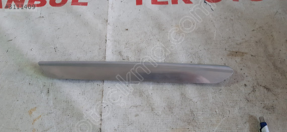 Mercedes E 212 TORPİDO ORTA KONSOL NİKELAJI A2126908082