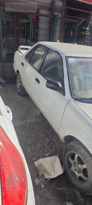 Sunuy sağ ön kapı