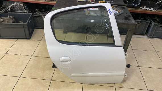 PEUGEOT 206 SAĞ ARKA KAPI
