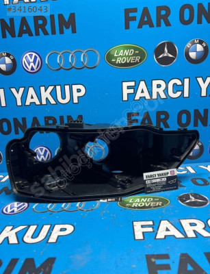 AUDİ A4 SAĞ ÖN FAR KASASI
