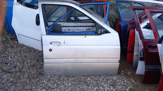 Ford escort sağ ön kapı