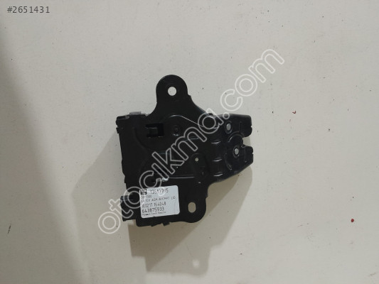 Opel Astra J Sedan Bagaj Kilidi - 13513995