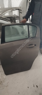 Opel Corsa D çıkma sol arka kapı