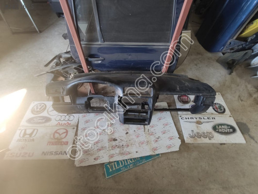 OPEL VECTRA A ÖN GÖĞÜS