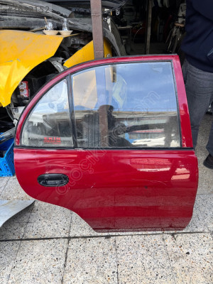 HYUNDAİ ACCENT YUMURTA KASA SAĞ ARKA KAPI ORJİNAL DOLU