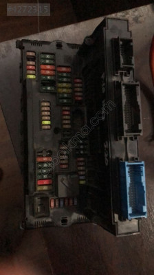 BMW F10 SİGORTA KUTUSU 923442101 OTO FEDAİ