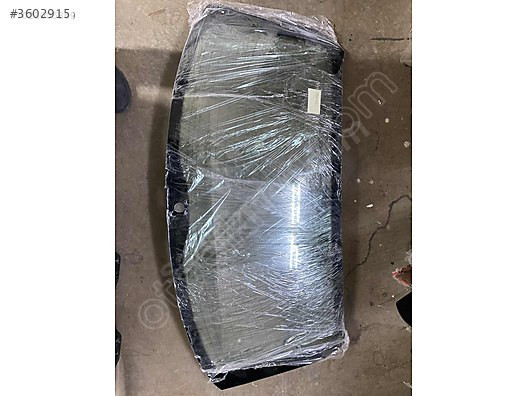 AUDİ Q2 ARKA CAM