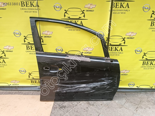 Orijinal Çıkma Opel Corsa D Sağ Ön Kapı Yedek Parçası