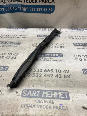 ÇIKMA VW POLO SAĞ ÖN ÇAMURLUK KAPLAMA BRAKET