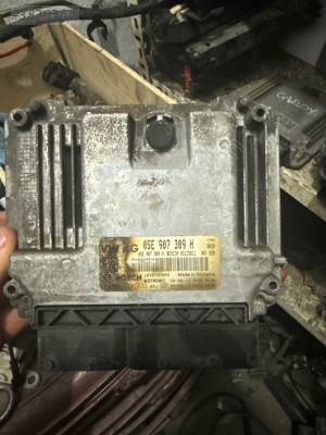 Skoda Superb motor beyni