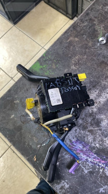 VOLKSWAGEN PASSAT B6 SİNYAL KOLU