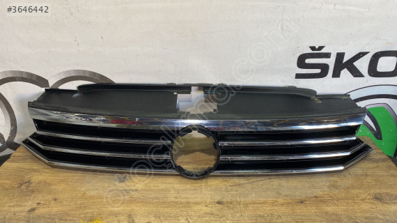 Orjinal Çıkma VOLKSWAGEN JETTA Ön Panjur Parçası