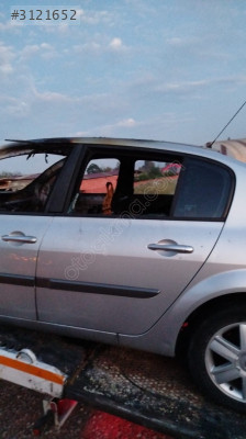 Megane 2 sol arka kapı