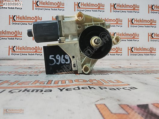 RENAULT MEGANE 3 CAM MOTORU ARKA SOL 827310185R