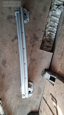 VOLVO XC60 ARKA TAMPON DEMİRİ ÇIKMA ORJİNAL