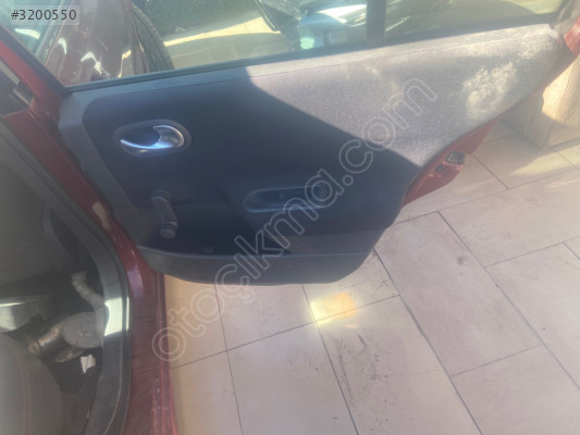 Megane 2 sağ arka kapı döşemesi