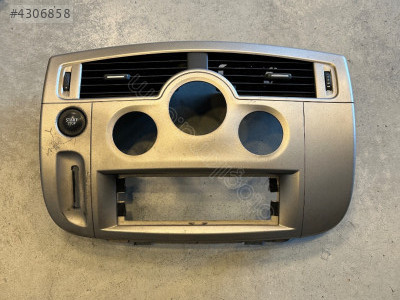 RENAULT SCENİC TEYP KLİMA ÇERÇEVESİ  2003-2008
