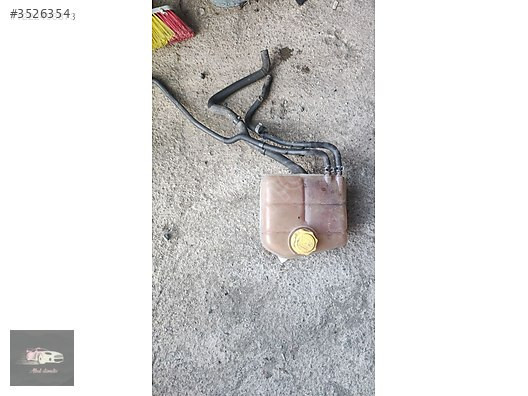 Ford Connect 2005 model radyatör su deposu