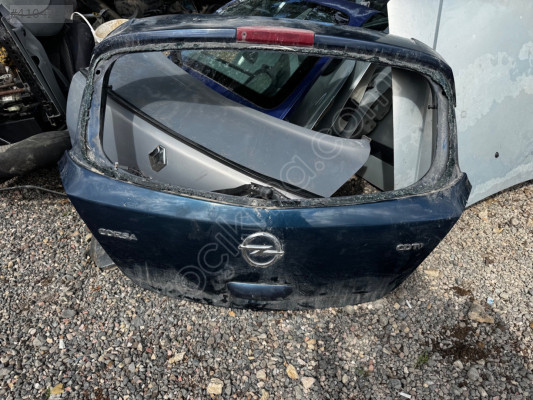 Opel Corsa D Bagaj Kapağı