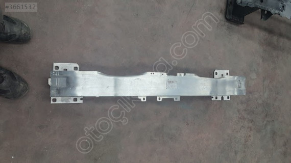 audi a3 hb ön tampon demiri sıfır orjinal