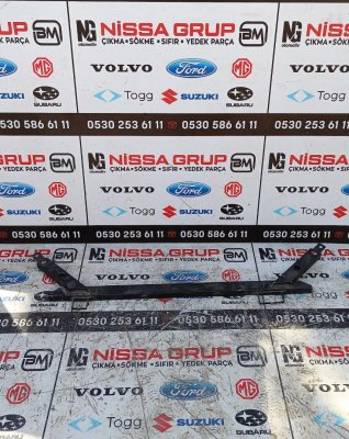 VOLVO XC60 RADYATÖR DESTEK DEMİRİ ORJİNAL ÇIKMA PARÇA 32318891